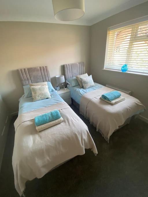 Beautiful 3 Bed Home In The Heart Of New Forest Hordle Εξωτερικό φωτογραφία