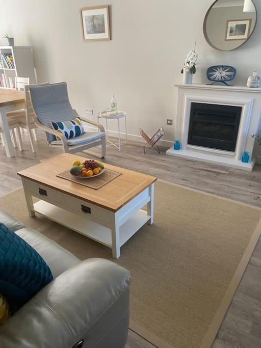Beautiful 3 Bed Home In The Heart Of New Forest Hordle Εξωτερικό φωτογραφία