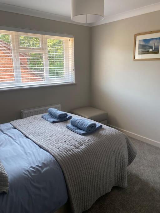 Beautiful 3 Bed Home In The Heart Of New Forest Hordle Εξωτερικό φωτογραφία